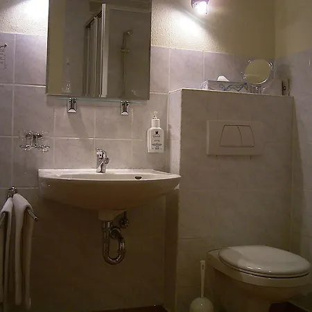 Bockshaut 3* Darmstadt