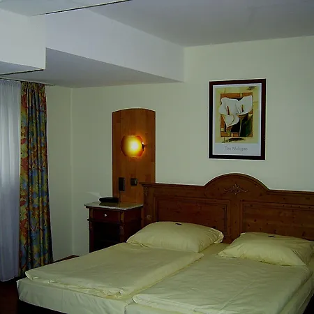 Bockshaut Hotell 3*