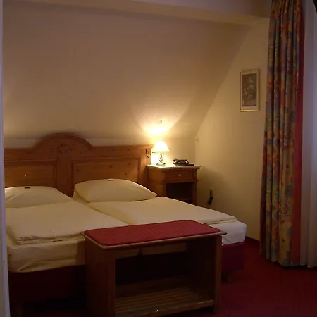 Bockshaut Hotell 3*